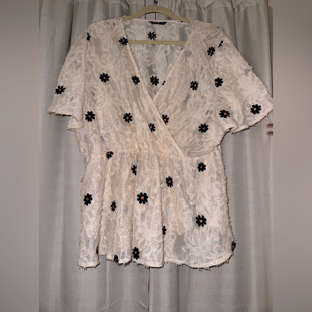 SHEIN Sheer Floral Blouse 🤍🖤